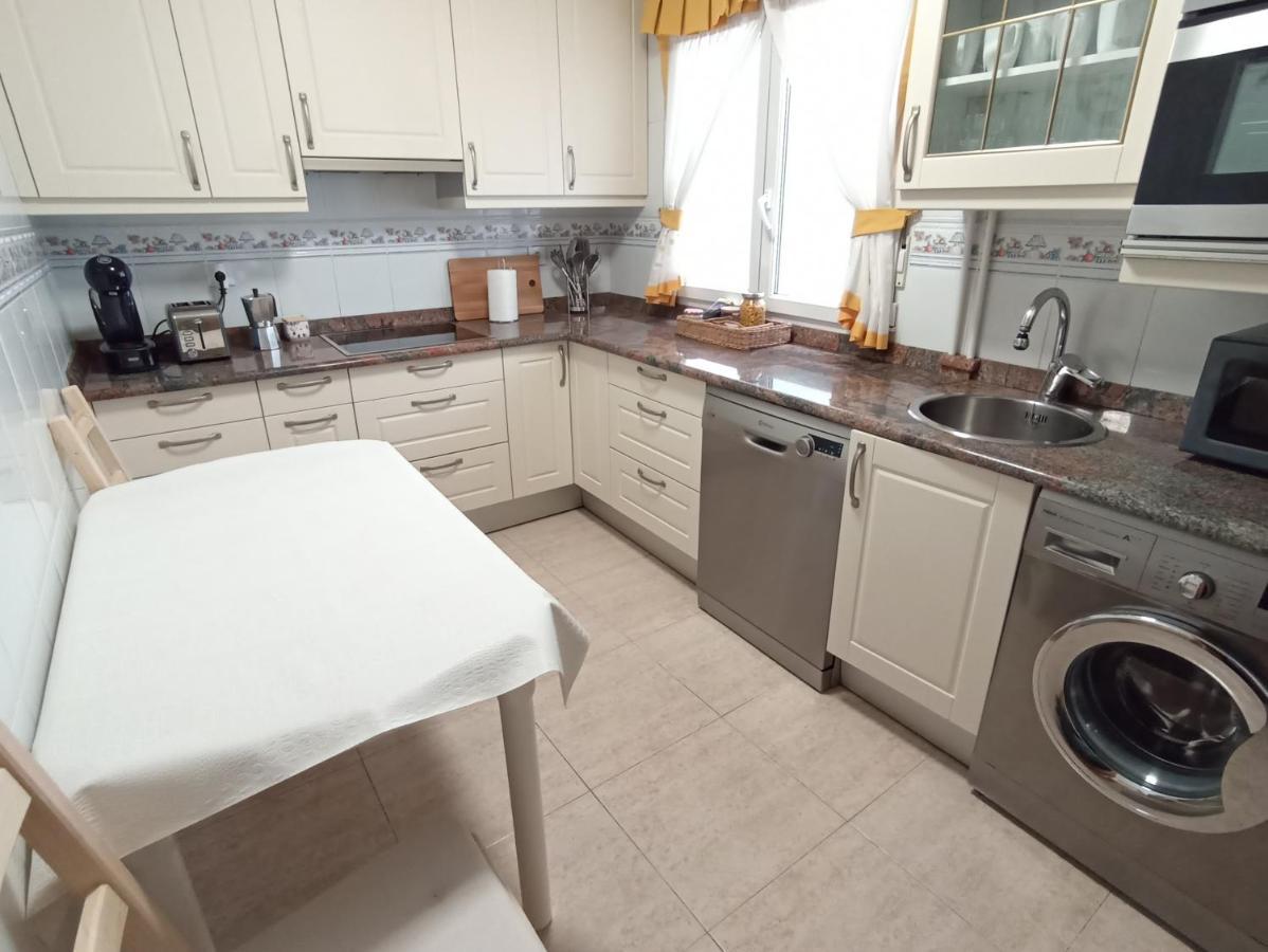 Apartamento De 120M2 Al Lado De Cabarceno ซารอน ภายนอก รูปภาพ