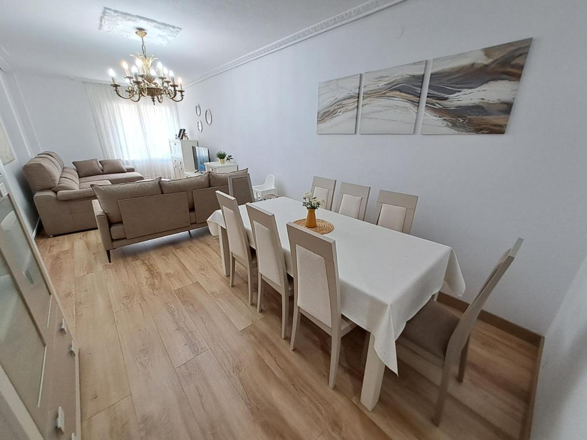 Apartamento De 120M2 Al Lado De Cabarceno ซารอน ภายนอก รูปภาพ