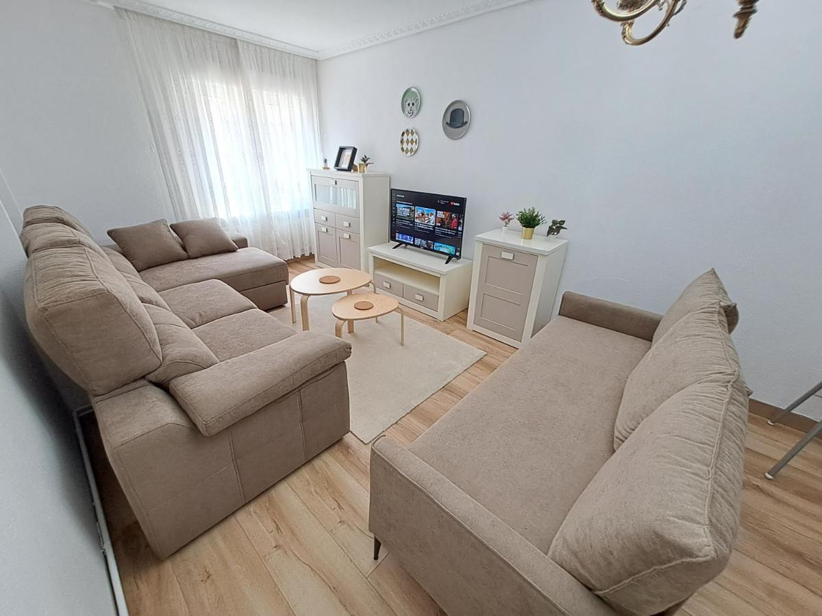Apartamento De 120M2 Al Lado De Cabarceno ซารอน ภายนอก รูปภาพ